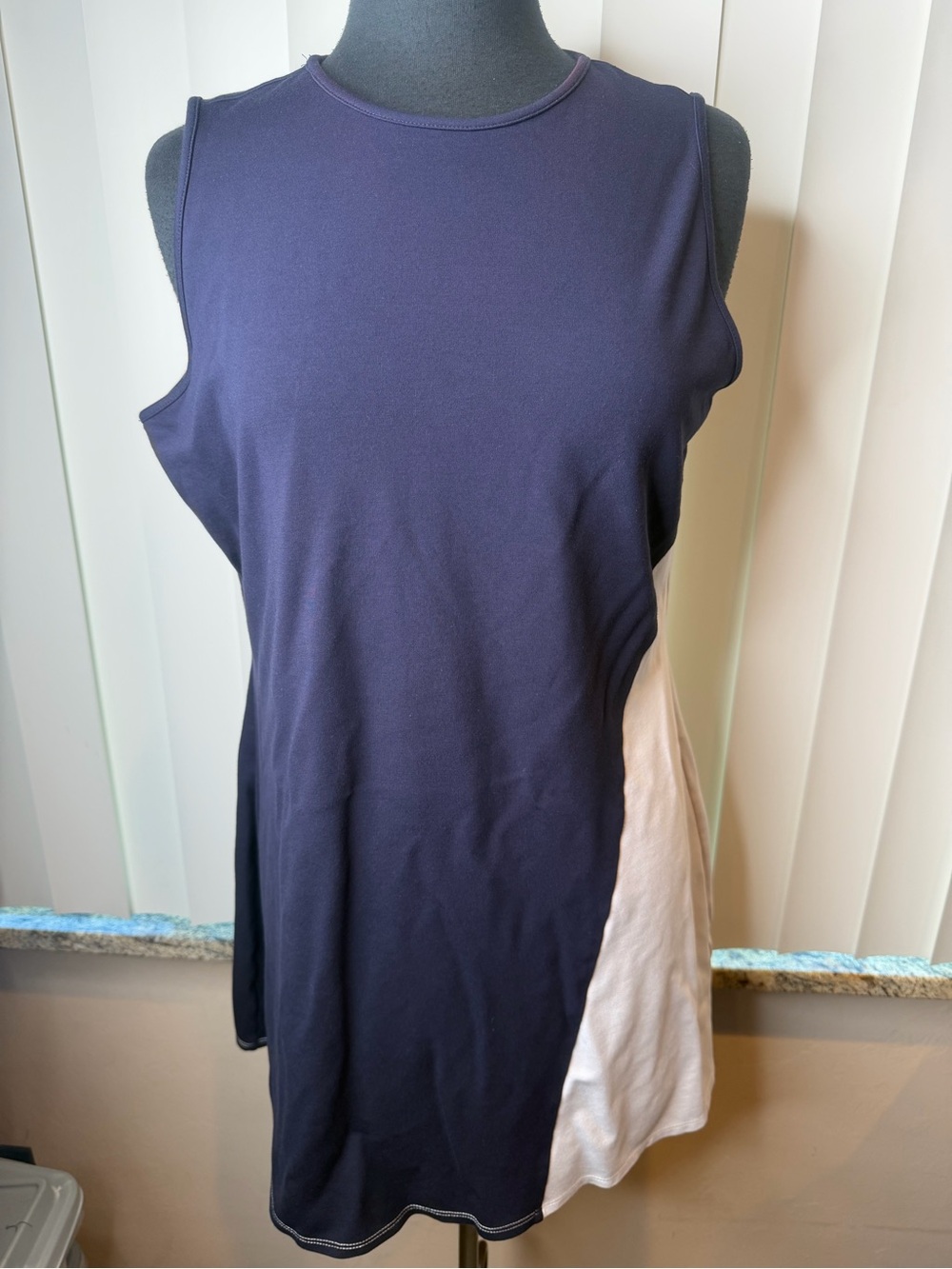 Jude Connally Women’s Navy and White Sleeveless Colorblock Dresss Size Large